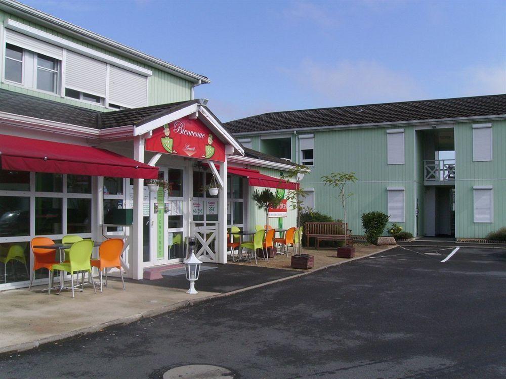 Fasthotel Poitiers Futuroscope Jaunay-Clan Exterior foto